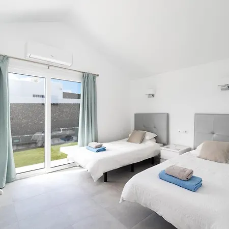 Rossa - Now - Lh215 By Now Ltd Villa *