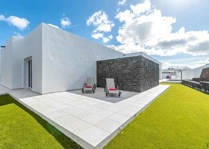 Rossa - Now - Lh215 By Now Ltd