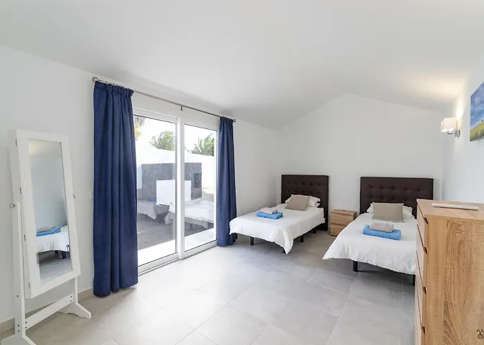 Rossa - Now - Lh215 By Now Ltd * פלאיה בלנקה