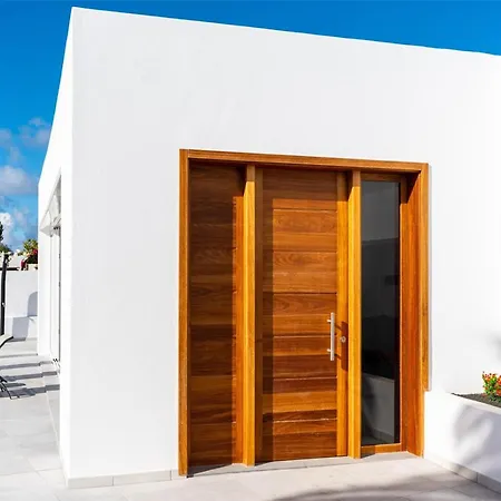 Villa Rossa - Now - Lh215 By Now Ltd *