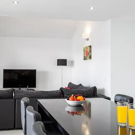 Rossa - Now - Lh215 By Now Ltd * 普拉亚布兰卡