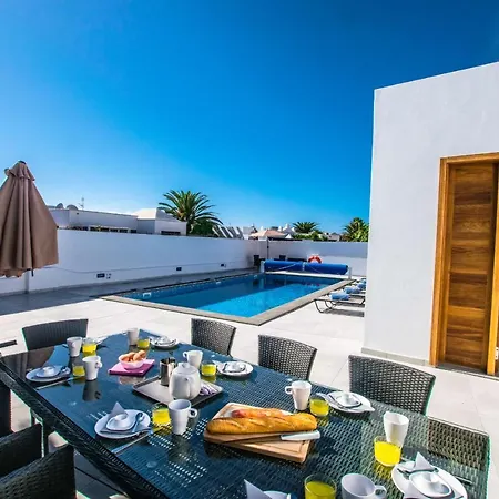 Rossa - Now - Lh215 By Now Ltd 别墅 *