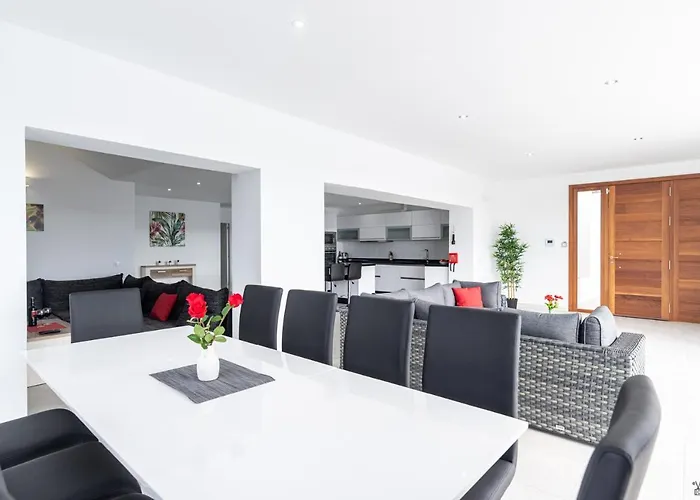 Rossa - Now - Lh215 By Now Ltd Villa *