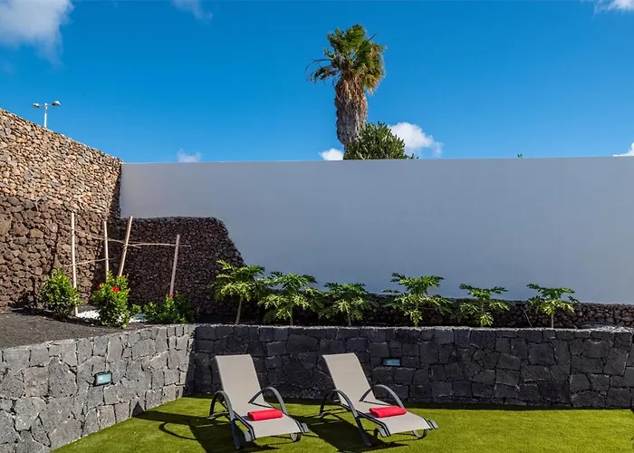 Rossa - Now - Lh215 By Now Ltd